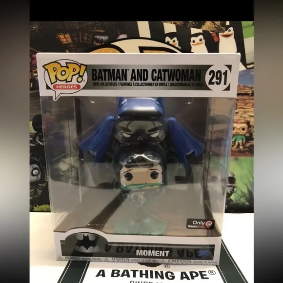 Funko Pop! DC Batman And Catwoman Comic Moment 291 - Figurine Exclusive Vinyle